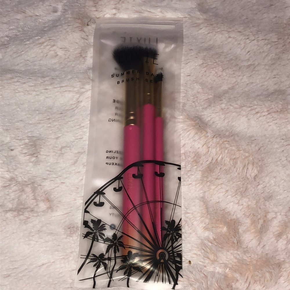 Luxie summer daze brush set